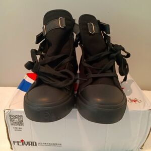 💯🔥FEIYAD Zhejiang Dabowen Canvas Anime High Tops- Size 6.5 U.S.